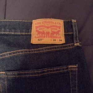 Levis jeans